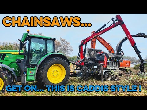 Видео: Экстремальная стрижка живой изгороди, ножницы для деревьев и измельчение целых деревьев. Живые из...