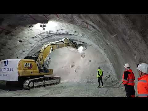 Видео: Пробив на тунел 11 Костенец - Септември