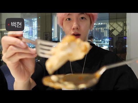 Видео: Влог Бэкхёна (Дубай/Клип SuperM/шоу фонтанов/шоу с едой)