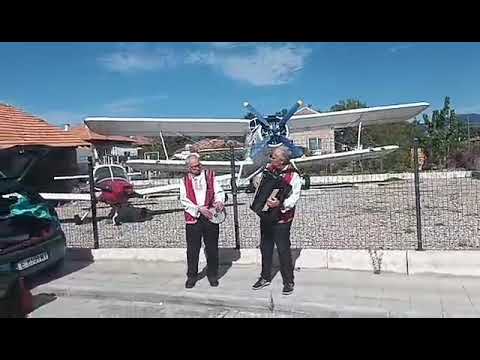 Видео: Орк.Бърза помощ.С.Туховища.Свири в с.Капатово,при Самолетите