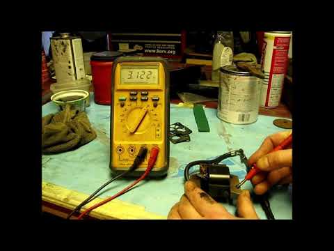 Видео: Проверка катушки зажигания с помощью омметра для двигателей малого объема — Briggs-Tecumseh — Как...