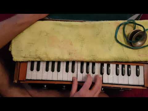 Видео: Тарана пр. Аккорды киртан, Маха мантра, Харе Кришна Chords Maha mantra kirtan harmonium tutorial