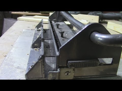 Видео: Дырокол пасечника.Модернизация на 4 отверстия.Beekeeper's hole punch.Upgrade to 4 holes.