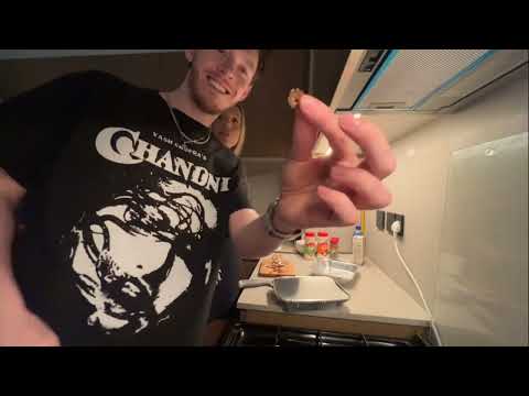 Видео: КУКИНГ-СТРИМ BIG BABY TAPE С НАСТЕЙ