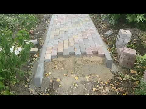 Видео: Мастера работают на участке 5 дней , приехал посмотреть как движется работа по укладки плитки .