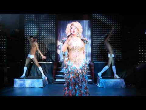 Видео: Заза Наполи - "Бабушки так любят танцевать"