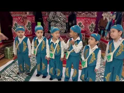 Видео: “Ханталапай” республикалық байқауының аудандық кезеңі. “Еркемай” бөбекжайы. “Аққу” ортаңғы тобы 3-4ж