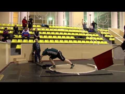 Видео: Толкание ядра юноши. Первенство СПБ 97-98 (10.01.2014)