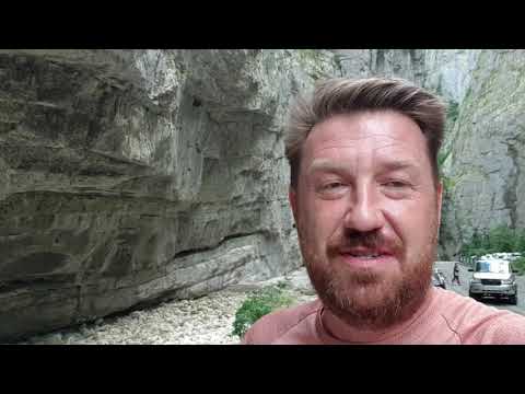 Видео: Абхазский джипинг. ч.1. Дорога на озеро Рица
