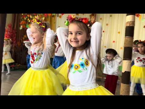 Видео: "Чарівний пензлик" (свято Осені у старшій групі)