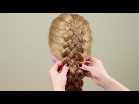 Видео: Косичка из пяти прядей. Обычный способ. Five strand braid