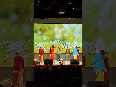 Видео: Восеньская калекцыя. Тэатр-студыя элегантнага ўзросту "Новая я", мастацкі кіраўнік Ларыса Главацкіх 