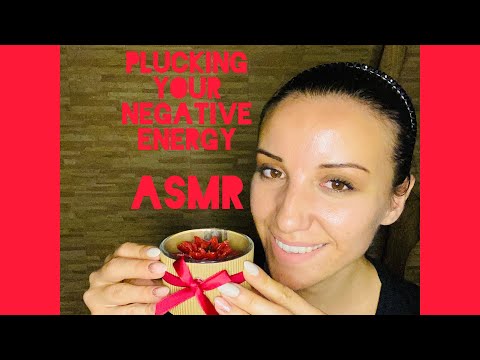 Видео: АСМР на Български: Plucking your negative energy 💥🫶 💆‍♀️ 🫶