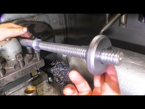 Видео: Ремонт трапецеидальной резьбы.  Новые гайки для грифа штанги
