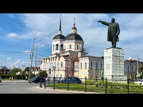 Видео: Мы в гостях в Томске! Накололи дров и покормили медведя!!!
