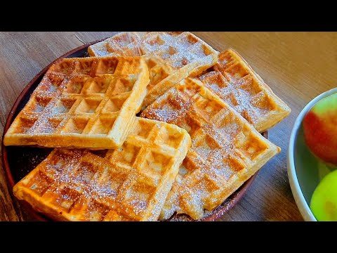 Видео: Вафли с Яблоками в Вафельнице | Самые вкусные Вафли на Завтрак | Простой и Быстрый Рецепт
