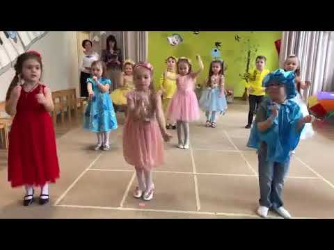 Видео: Танец "Дочки и сыночки". Средняя группа.
