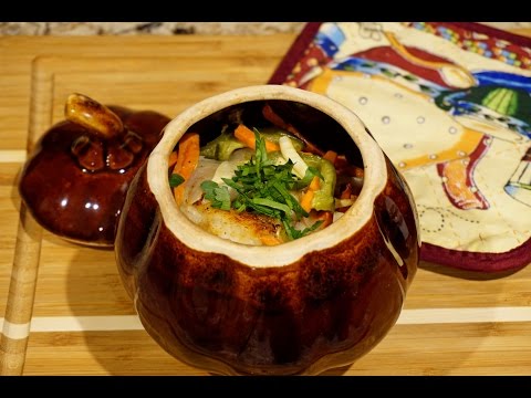 Видео: Рыба с овощами, томлёная в горшочках_Fish with veggies baked in clay pot