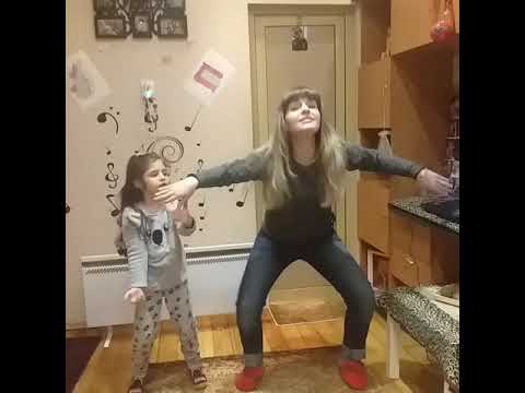 Видео: МУЗИКАЛНИ ИГРИ - ДВЕ КЕБАПЧЕТА КРИЛАТИ