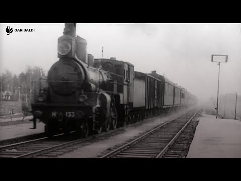 Видео: Наш паровоз - Nossa locomotiva (canção sobre industrialização soviética)