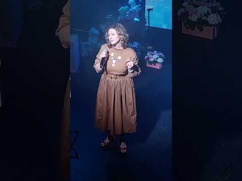 Видео: 26.04.2025 Семейный альбом Бардиных. Дуэт, соло и премьера песни Хочу я домик у моря.