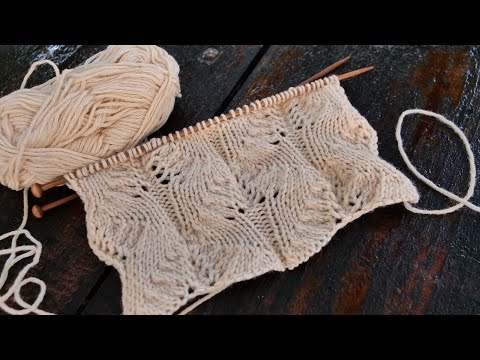 Видео: Кружевной узор для свитеров спицами 🌺 Lace knitting pattern for sweaters