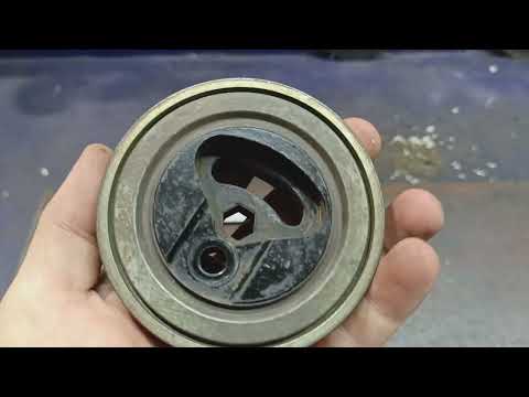 Видео: Обслуживаем натяжной ролик сузуки джимни