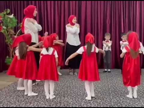 Видео: Помогаем маме .  Игра - ускорялка. Музыка Елена Фирсова,   Слова  Марина Рожкова.