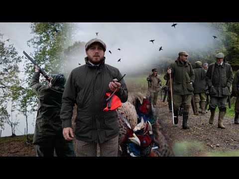 Видео: ДЕНЬ 300 ПТИЦ! | Охота на куропаток и фазанов | День из жизни егеря | Лэнс Бартон