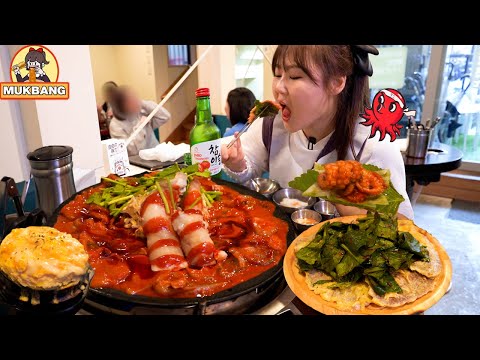 Видео: EP. 8 🇯🇵 🐙Острые жареные осьминоги Webfoot! Как на вкус корейская еда в Японии? Джукуми Mukbang