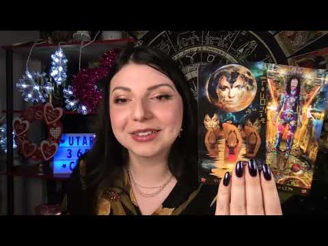 Видео: Что у него на сердце? Чувства. Любит ли вас? Таро Юлия Петрова