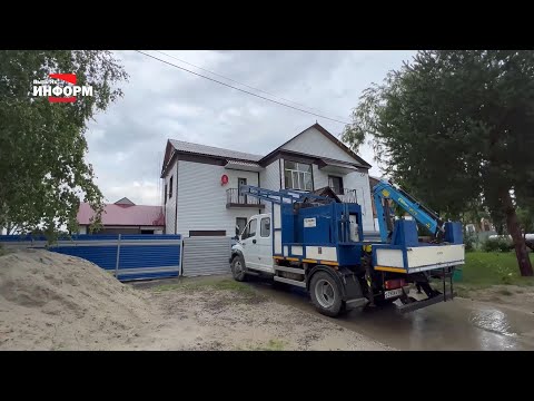 Видео: От удара молнии чуть не загорелся частный дом