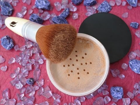 Видео: Матирующая пудра из круп и минералов