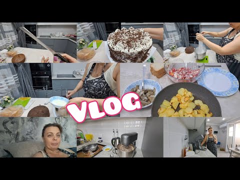Видео: спасаю сливки😉пеку простой ТОРТ ПО-ДОМАШНЕМУ🎂ужин БЕЗ ПОНТОВ🍛