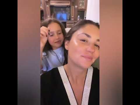 Видео: Будни Агаты Муцениеце - Настроение детей, Омоложение, Концерт.