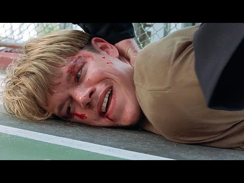 Видео: У него 500 IQ, но он хочет быть уличным отморозком