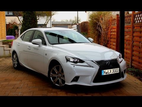 Видео: Автогид тест-драйв: Lexus IS 300h F-Sport
