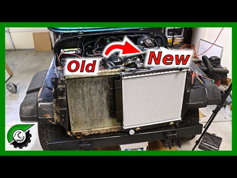 Видео: Замена радиатора Jeep Wrangler YJ