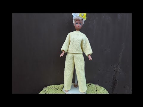Видео: Новый костюм для барби.