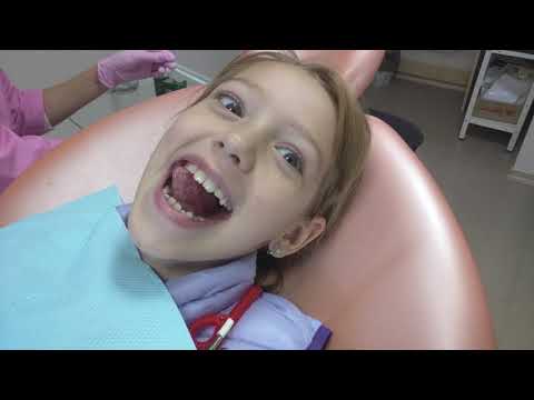Видео: Стоматолог- 2 серия. At the dentist. Best dentist.We the love generation.Супер зубной врач.