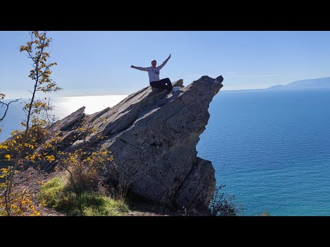 Видео: 1 ноября 2025 г. Храм-маяк. Мыс Ай-Фока, Язык Тролля. Кутлакская набережная. Гора Алчак, Эолова Арфа
