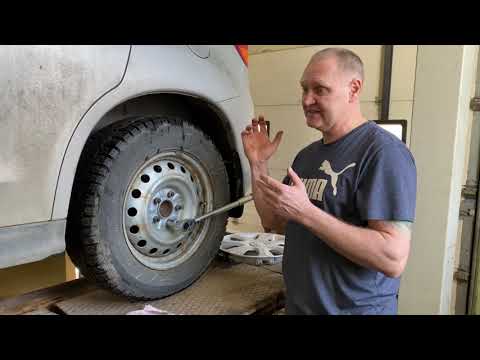 Видео: Как правильно установить колесо. Замена колеса. Затяжка колеса динамометрическим ключом.