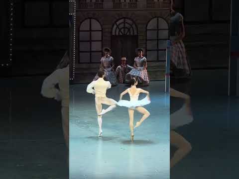 Видео: Коппелия, Мариинский театр, хореография Александра Сергеева. Адажио из 3 акта. 