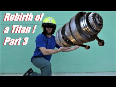 Видео: Замена сальников коленвала на старинном двухтактном мотоцикле Suzuki T500!