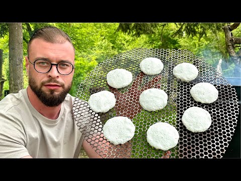 Видео: Домашний сыр копченый в бочке. Лучший сыр когда-либо.