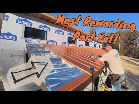 Видео: Лучшая часть строительства нашего крошечного дома мечты!