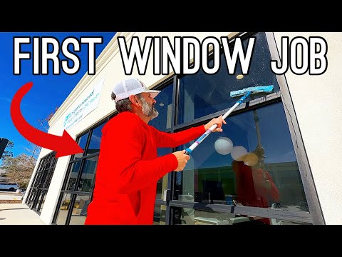 Видео: Как заработать 350 долларов в час — бизнес по мойке окон