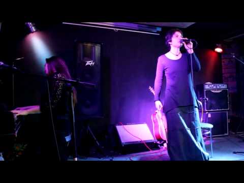 Видео: Агата Вильчик и Анна Минакова - "Подберу музыку" (Р.Паулс - А.Вознесенский)