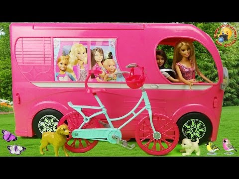 Видео: Авто домик для куклы Барби с мебелью. Распаковка игрушек для девочек  Barbie Pop Up Camper 2015