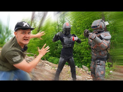 Видео: Мы Проследили за РОБОТОМ и нашли Киберсолдата!